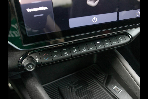 Alfa Romeo junior Elettrica Speciale 54 kWh | Techno Pack | Warmtepomp | Verwarmbare Voorruit | Arese Silver