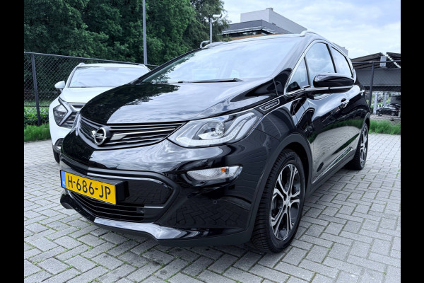 Opel Ampera-E Business Executive 60 kWh - Apple CarPlay / Android Auto - Lederen Bekleding - Stuur-/Stoelverwarming - Xenon