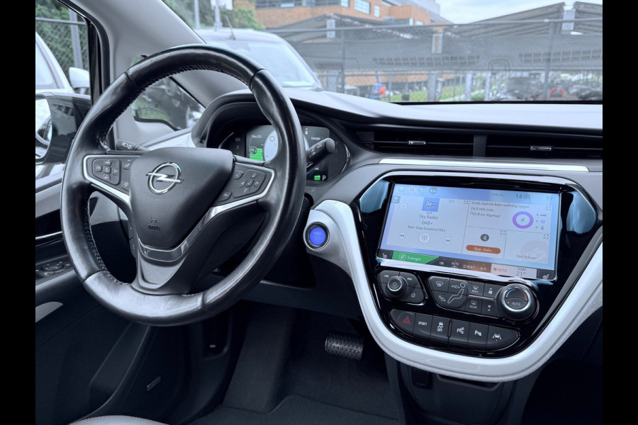 Opel Ampera-E Business Executive 60 kWh - Apple CarPlay / Android Auto - Lederen Bekleding - Stuur-/Stoelverwarming - Xenon