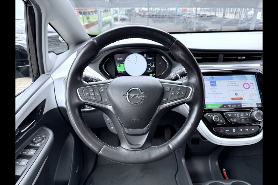 Opel Ampera-E Business Executive 60 kWh - Apple CarPlay / Android Auto - Lederen Bekleding - Stuur-/Stoelverwarming - Xenon