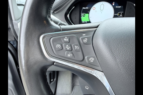 Opel Ampera-E Business Executive 60 kWh - Apple CarPlay / Android Auto - Lederen Bekleding - Stuur-/Stoelverwarming - Xenon