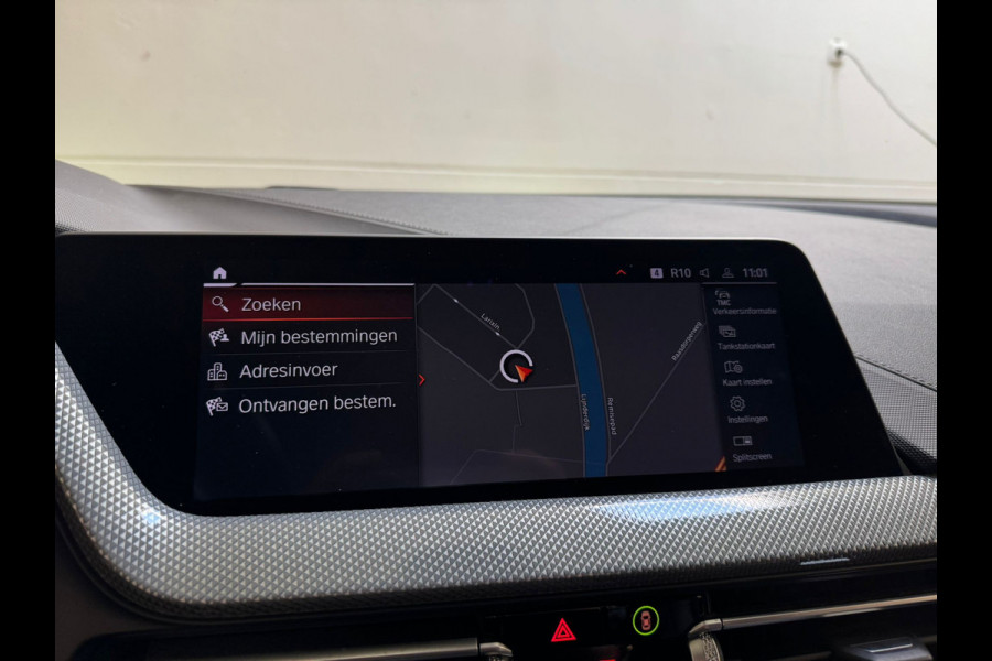 BMW 1-serie 118IA 140PK AUT. HIGH EXECUTIVE LEDER/NAVI/PANORAMADAK****