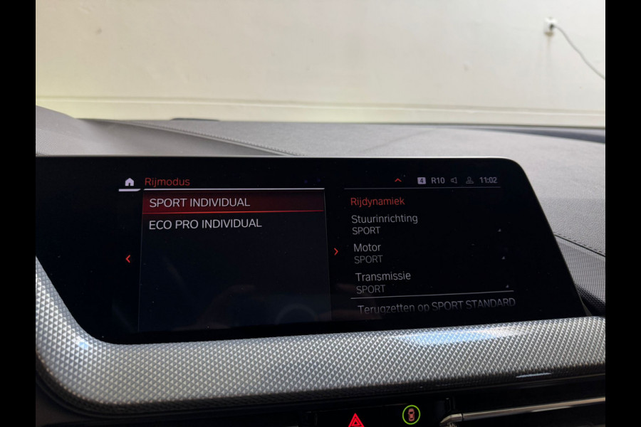 BMW 1-serie 118IA 140PK AUT. HIGH EXECUTIVE LEDER/NAVI/PANORAMADAK****