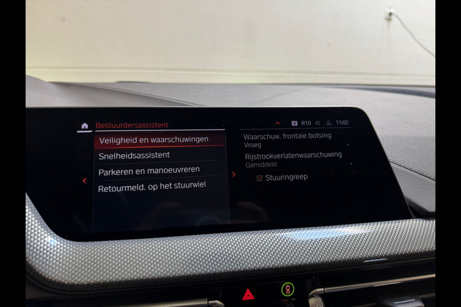 BMW 1-serie 118IA 140PK AUT. HIGH EXECUTIVE LEDER/NAVI/PANORAMADAK****