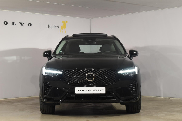Volvo XC60 T6 350PK Plug-in hybrid AWD Ultra Dark / Adaptieve Cruise control / Head-up Display / Elektrisch glazen panorama-dak / Elektrische stoelen met geheugen / Stuurverwarming / Stoelverwarming v+a / 360 Camera / Harman Kardon / Semi-elektrisch inklapbare trekhaak