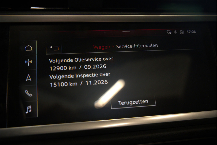 Audi Q3 35 TFSI S Line Pro Line S S-Line | Panoramadak | Stoelverwarming | Camera | Cruise Control | Apple Carplay | Dodehoekdetectie | Navigatie | Parkeersensoren |