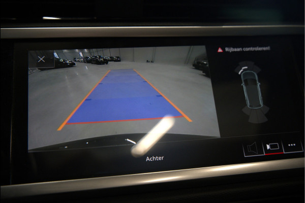 Audi Q3 35 TFSI S Line Pro Line S S-Line | Panoramadak | Stoelverwarming | Camera | Cruise Control | Apple Carplay | Dodehoekdetectie | Navigatie | Parkeersensoren |