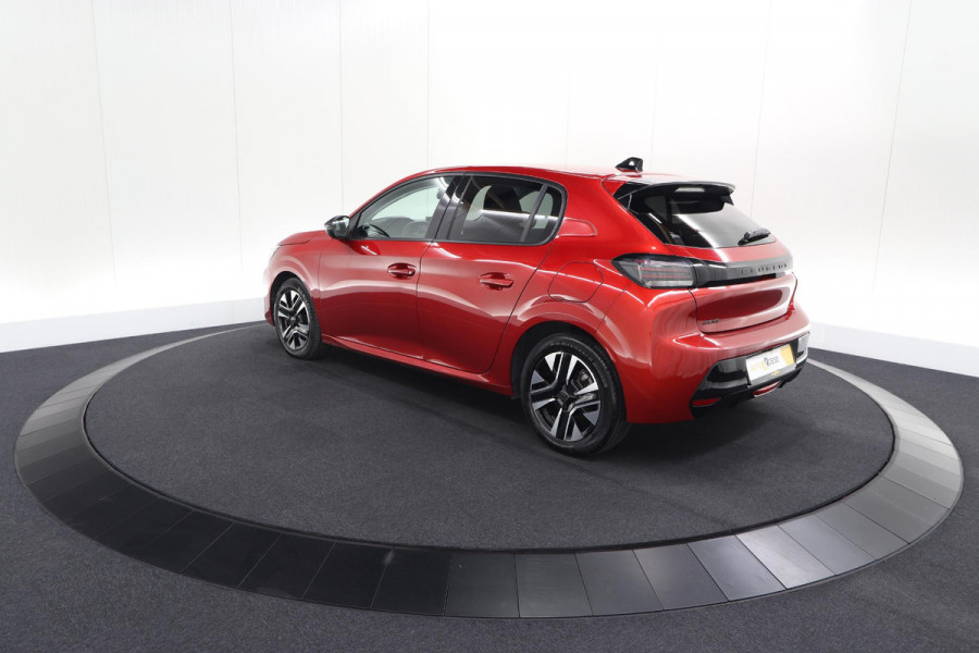 Peugeot 208 Puretech 100 Allure | Camera | Navigatie | Parkeersensoren | Apple Carplay