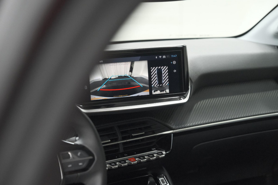 Peugeot 208 Puretech 100 Allure | Camera | Navigatie | Parkeersensoren | Apple Carplay