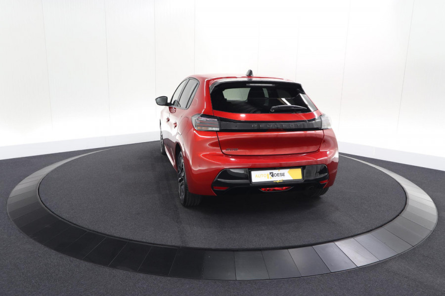 Peugeot 208 Puretech 100 Allure | Camera | Navigatie | Parkeersensoren | Apple Carplay