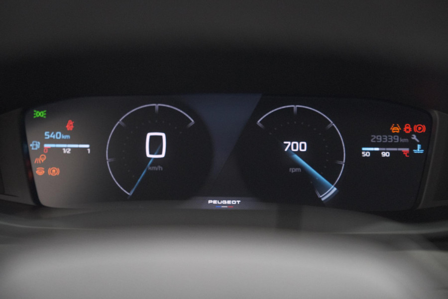 Peugeot 208 Puretech 100 Allure | Camera | Navigatie | Parkeersensoren | Apple Carplay
