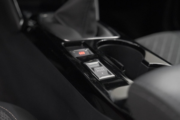Peugeot 208 Puretech 100 Allure | Camera | Navigatie | Parkeersensoren | Apple Carplay