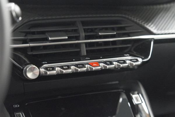 Peugeot 208 Puretech 100 Allure | Camera | Navigatie | Parkeersensoren | Apple Carplay