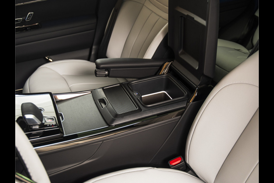 Land Rover Range Rover Sport 3.0 P550e Autobiography MY26 | 23" | MASSAGE | PANO | HUD