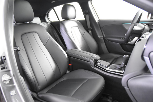 Mercedes-Benz A-Klasse 180 d *1ste Eigenaar*Leer*Panoramadak*Stoelverwarming*Ambiente*