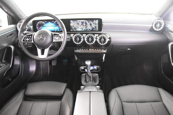 Mercedes-Benz A-Klasse 180 d *1ste Eigenaar*Leer*Panoramadak*Stoelverwarming*Ambiente*