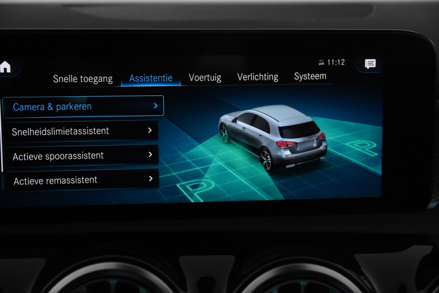 Mercedes-Benz A-Klasse 180 d *1ste Eigenaar*Leer*Panoramadak*Stoelverwarming*Ambiente*