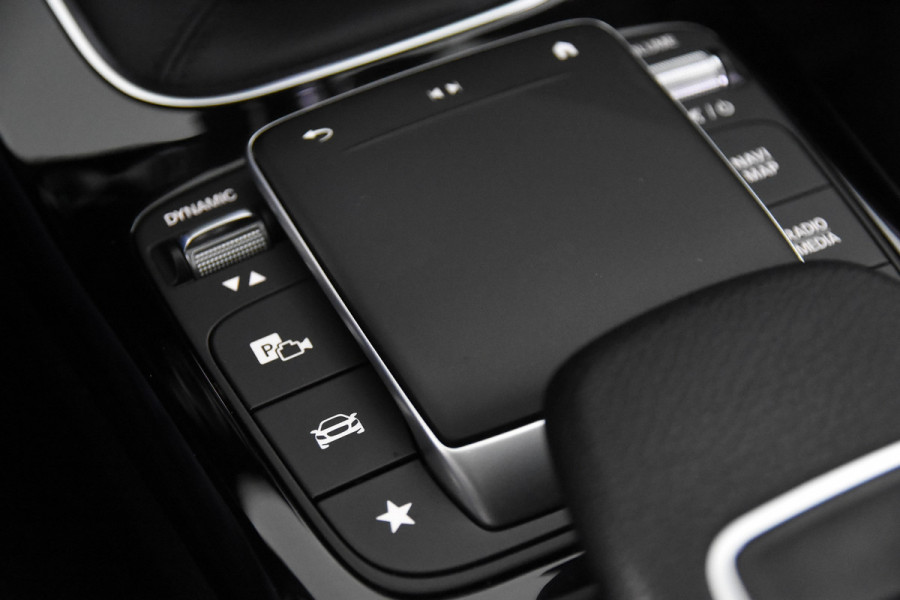 Mercedes-Benz A-Klasse 180 d *1ste Eigenaar*Leer*Panoramadak*Stoelverwarming*Ambiente*