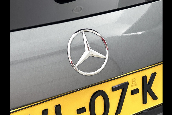 Mercedes-Benz C-Klasse Estate 300 e AMG Lichtmetalen velgen | Parking support | Navigatie | camera achter | Inclusief 24 maanden MB Certified garantie voor Europa.