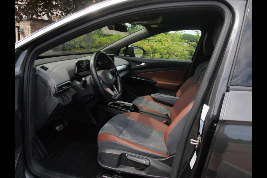 Volkswagen ID.4 First 77 kWh | Camera | Warmtepomp | Sfeerverlichting | Apple Carplay | NL-Auto |