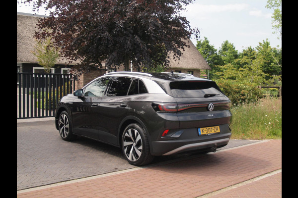 Volkswagen ID.4 First 77 kWh | Camera | Warmtepomp | Sfeerverlichting | Apple Carplay | NL-Auto |