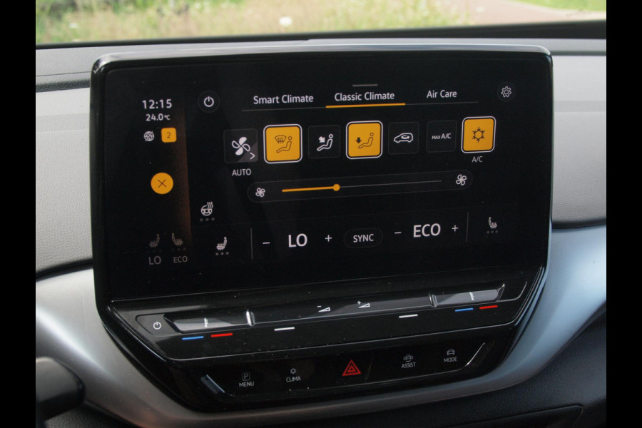 Volkswagen ID.4 First 77 kWh | Camera | Warmtepomp | Sfeerverlichting | Apple Carplay | NL-Auto |