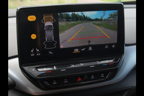 Volkswagen ID.4 First 77 kWh | Camera | Warmtepomp | Sfeerverlichting | Apple Carplay | NL-Auto |