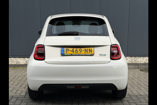 Fiat 500E Action 24 kWh | Carplay/Android | DAB | Cruise control | Airco | Media Pack