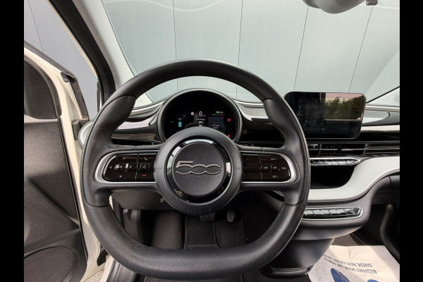 Fiat 500E Action 24 kWh | Carplay/Android | DAB | Cruise control | Airco | Media Pack