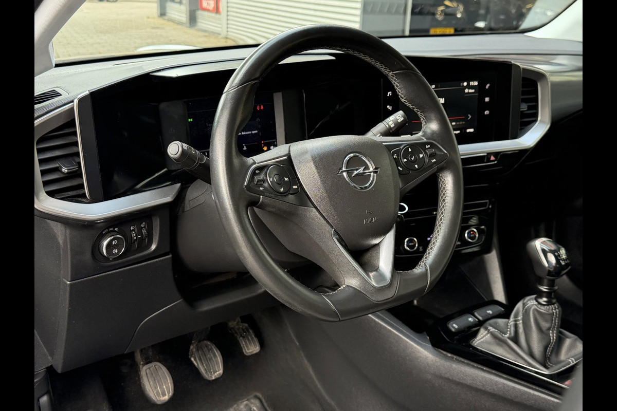 Opel Mokka 1.2 Turbo Elegance - Navigatie / Apple CarPlay I Airco I LED I PDC I Sport velgen I Dealer onderhouden