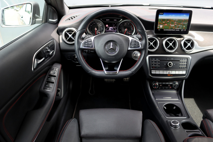 Mercedes-Benz GLA 250 4MATIC AMG Line Premium+ | Panoramadak | Distronic Pro | Memory | Harman&Kardon | Stoelverwarming | Nappa Leder | Apple Carplay/Android Auto | Dodehoekassistent |