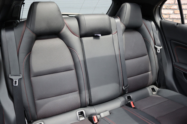 Mercedes-Benz GLA 250 4MATIC AMG Line Premium+ | Panoramadak | Distronic Pro | Memory | Harman&Kardon | Stoelverwarming | Nappa Leder | Apple Carplay/Android Auto | Dodehoekassistent |
