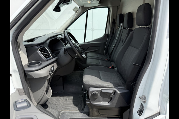 Ford E-Transit 68kWh 184PK L3H3 Pakketinrichting 334km WLTP 96,2% (SOH) BEV Snelladen 360º Camera Cruise control Climate control Carplay Navigatie Laadkabel Parkeersensoren v+a