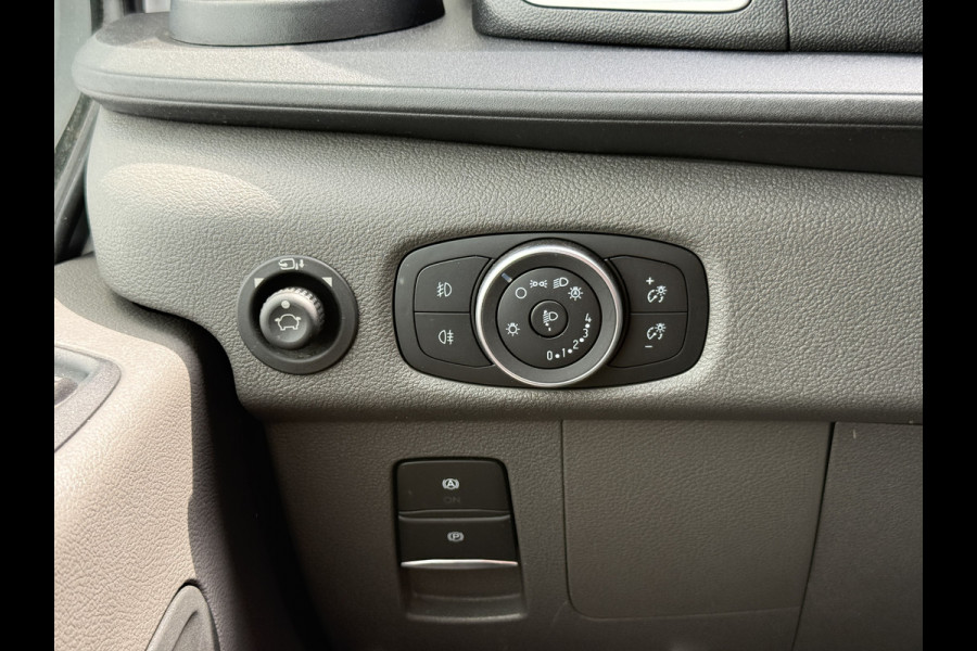 Ford E-Transit 68kWh 184PK L3H3 Pakketinrichting 334km WLTP 96,2% (SOH) BEV Snelladen 360º Camera Cruise control Climate control Carplay Navigatie Laadkabel Parkeersensoren v+a