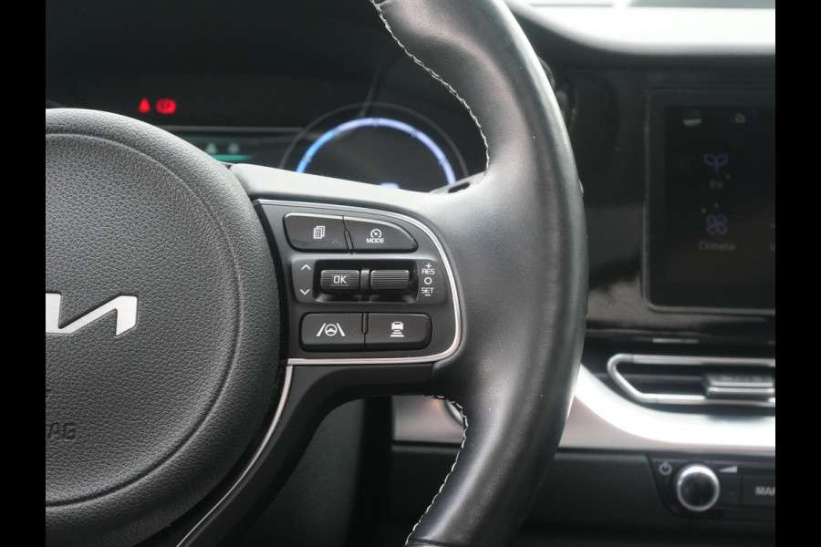 Kia e-Niro DynamicPlusLine 64 kWh | SOH 96,1% | Camera | Dakraam | Adaptief | Navi |