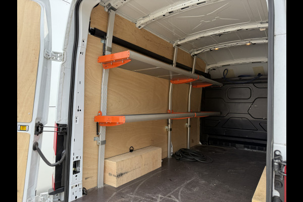 Ford E-Transit 68kWh 184PK L3H3 Pakketinrichting 334km WLTP 96,2% (SOH) BEV Snelladen 360º Camera Cruise control Climate control Carplay Navigatie Laadkabel Parkeersensoren v+a