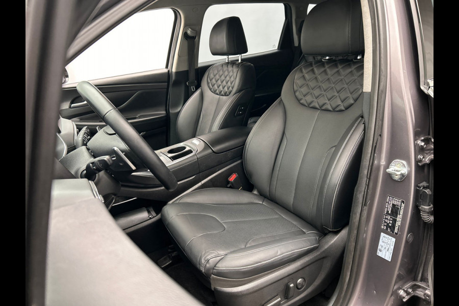 Hyundai Santa Fe 1.6 T-GDI PHEV 7 Persoons Carplay Adaptive-cruise Leder Camera Krell audio
