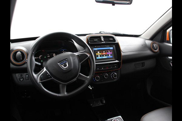 Dacia Spring Comfort Plus (Orange Pack) 27 kWh Airco Cruise Control Navigatie Camera Licht metalen velgen