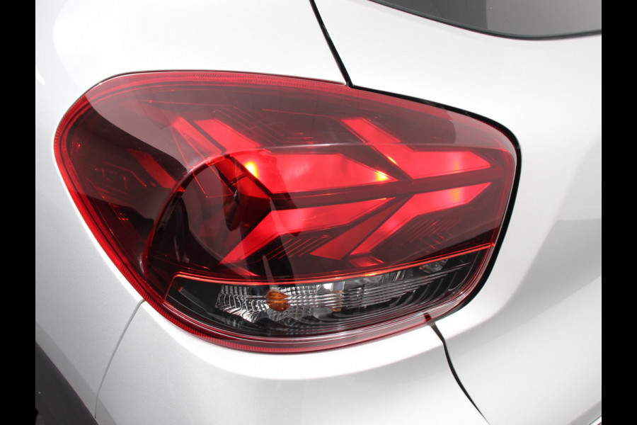 Dacia Spring Comfort Plus (Orange Pack) 27 kWh Airco Cruise Control Navigatie Camera Licht metalen velgen