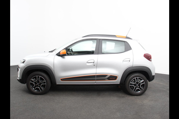 Dacia Spring Comfort Plus (Orange Pack) 27 kWh Airco Cruise Control Navigatie Camera Licht metalen velgen
