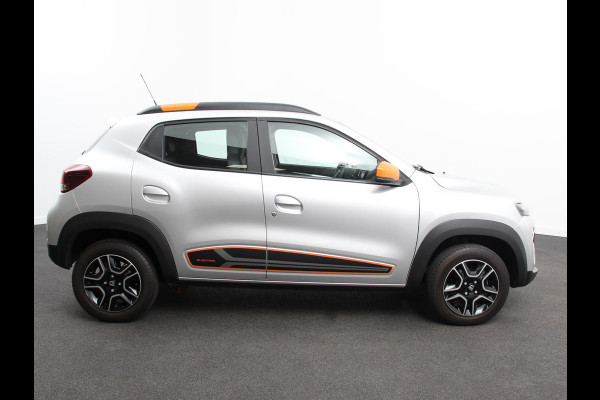 Dacia Spring Comfort Plus (Orange Pack) 27 kWh Airco Cruise Control Navigatie Camera Licht metalen velgen