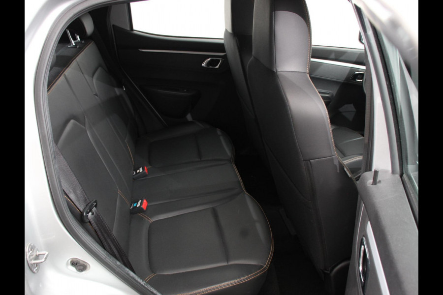 Dacia Spring Comfort Plus (Orange Pack) 27 kWh Airco Cruise Control Navigatie Camera Licht metalen velgen