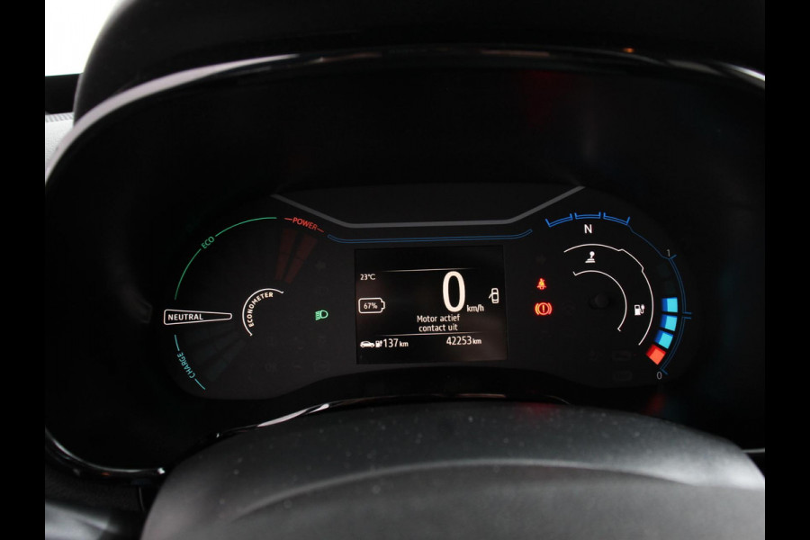 Dacia Spring Comfort Plus (Orange Pack) 27 kWh Airco Cruise Control Navigatie Camera Licht metalen velgen