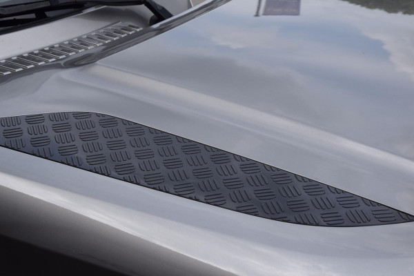 Land Rover Defender 110 P400e 110 X-Dynamic HSE