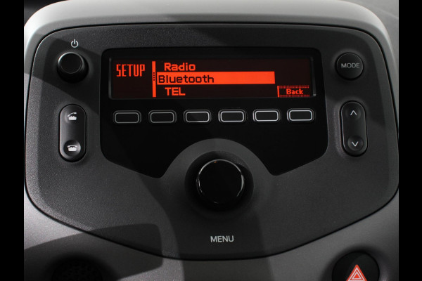 Peugeot 108 1.0 e-VTi Active Airco  Bluetooth  Led  DAB 5 deurs