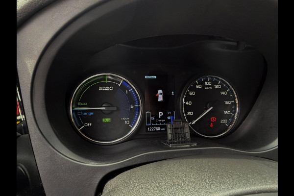 Mitsubishi Outlander 2.4 PHEV Intense+ Automaat / Apple CarPlay I Navigatie I Airco I Comfort pakket I Dealer onderhouden