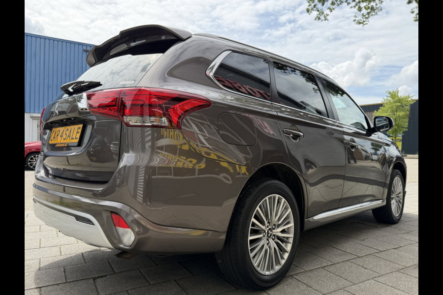 Mitsubishi Outlander 2.4 PHEV Intense+ Automaat / Apple CarPlay I Navigatie I Airco I Comfort pakket I Dealer onderhouden
