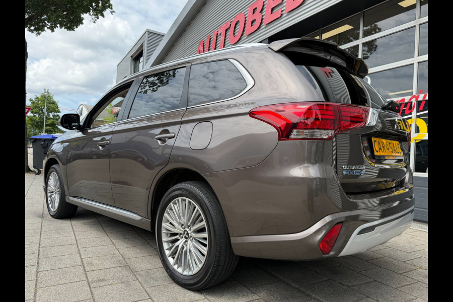 Mitsubishi Outlander 2.4 PHEV Intense+ Automaat / Apple CarPlay I Navigatie I Airco I Comfort pakket I Dealer onderhouden