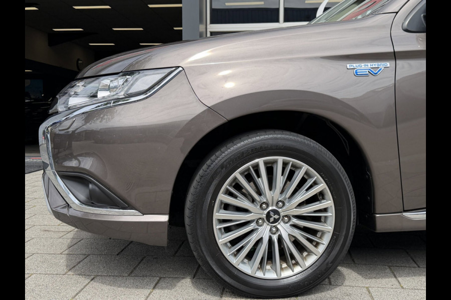 Mitsubishi Outlander 2.4 PHEV Intense+ Automaat / Apple CarPlay I Navigatie I Airco I Comfort pakket I Dealer onderhouden