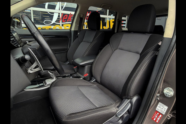 Mitsubishi Outlander 2.4 PHEV Intense+ Automaat / Apple CarPlay I Navigatie I Airco I Comfort pakket I Dealer onderhouden